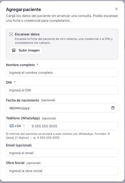 Diálogo de agregar paciente con el botón de escanear datos arriba y los campos de nombre, DNI, fecha de nacimiento, teléfono, email y obra social.